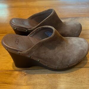 UGG Marsalis Clogs Brown Camel Suede Wood Sole Mule Slip On Women's 7